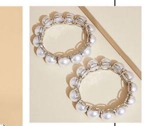 Oversize Faux Pearl Bracelet Set