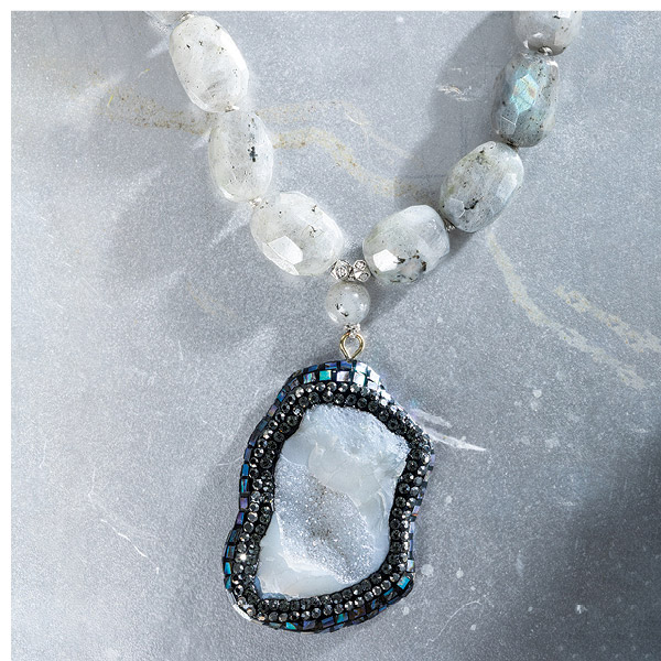 Spectacular Stones Statement Necklace