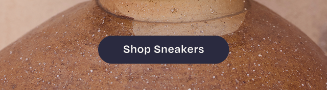 Shop Sneakers Button - Image