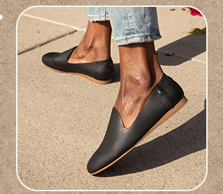 Darcy Black Leather Flat