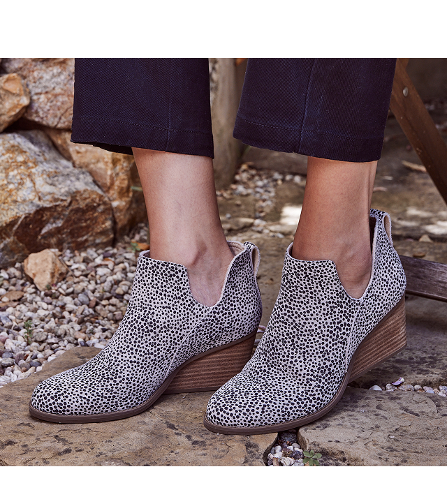 Gwen Ankle Boot - Image