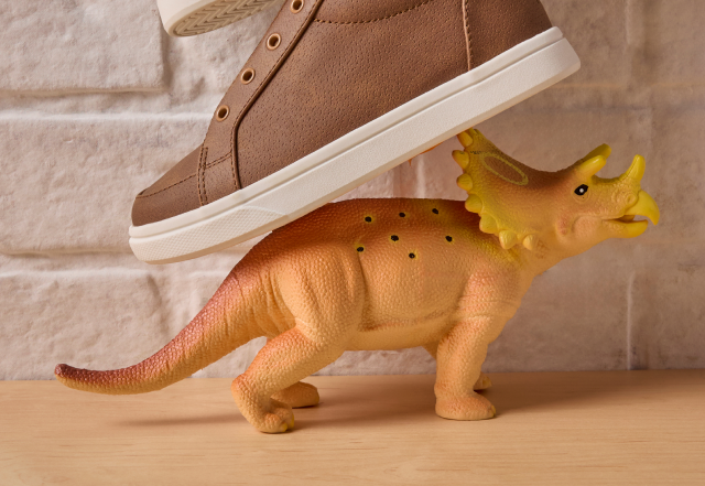Cruz Mid Toddler Slip On Shoe - Image