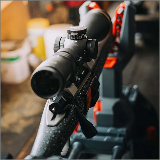 New Speed-Set elevation dial enables tool-free zeroing.