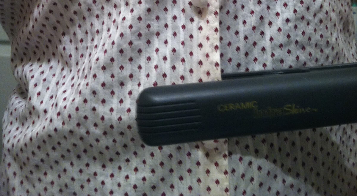 Use a Flat Iron To Make Your Button-Up Shirts Look Fresh  s g . e 2 0TY f iy . # 4 v iy 