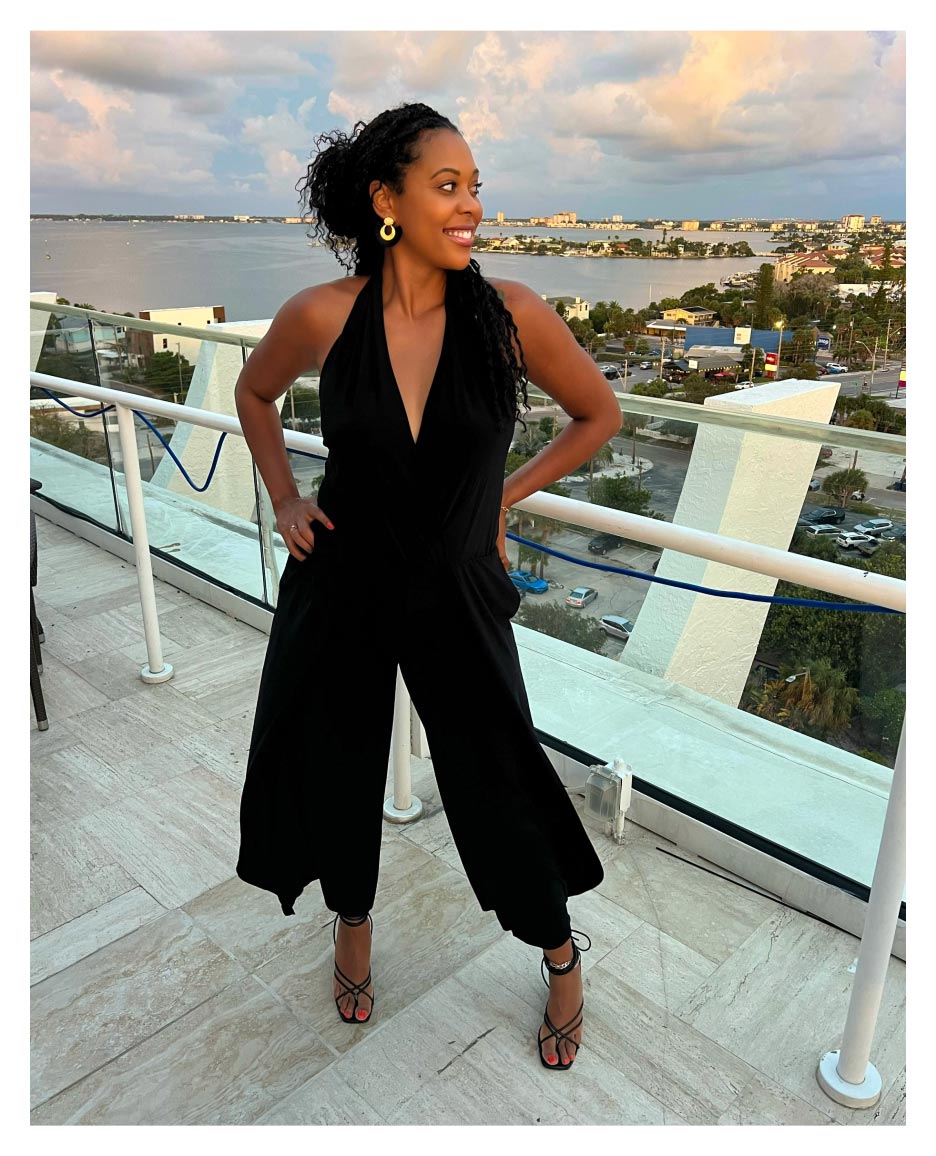 Real-life beach confidence? That's Magic. Meet Kelley London, your next swim style muse.