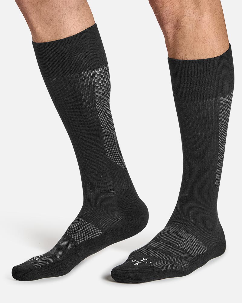 Men's Easy-On Over The Calf Compression Socks