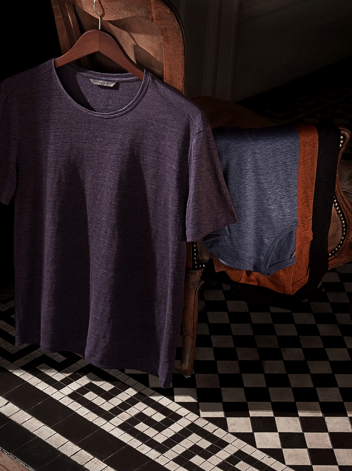 YOUR CORE STYLES BEGINS WITH OUR T-SHIRTS