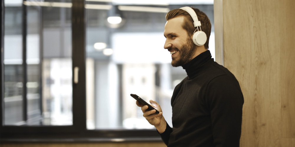 How Does a Bluetooth Transmitter and Receiver Work?