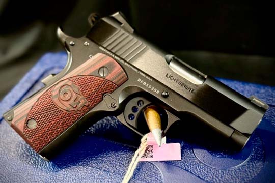 Colt Combat Commander 45 ACP