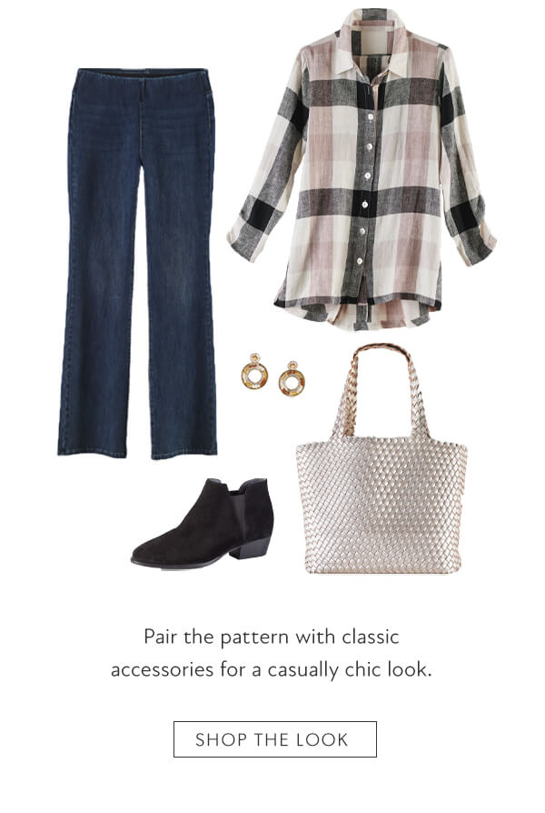  Pair the pattern with classic accessories for a casually chic look. SHOP THE LOOK 