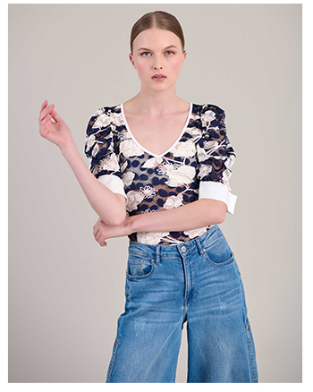 Blue and white short sleeve floral lace top with v-neck