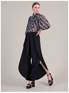 Fluid Wide Trousers in Black