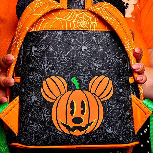 EXCLUSIVE DROP: Loungefly Halloween Mickey Mouse Pumpkin Glow Mini Bac – LF  Lounge VIP