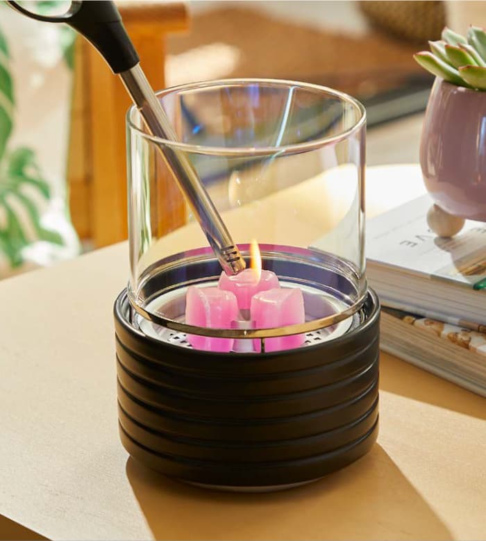 Save 30% on our Petite Fragrance Flame