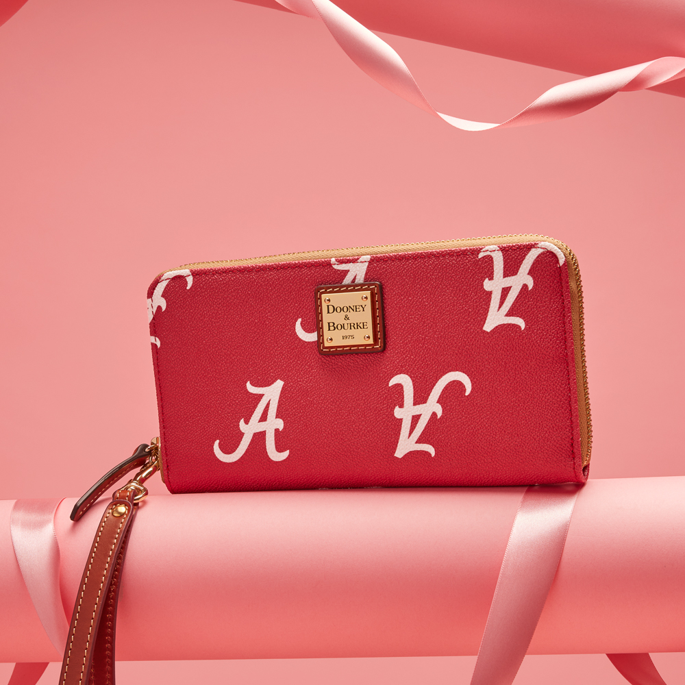 Pebble Turnlock Flap Saddle